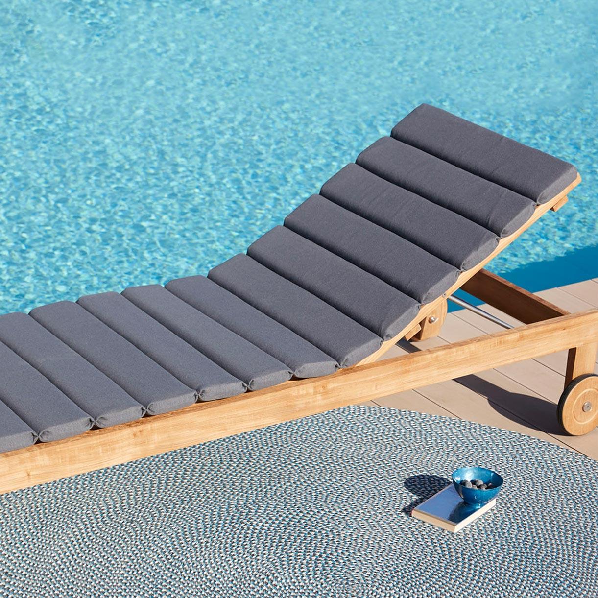 Amaze Sunlounger - Image 3