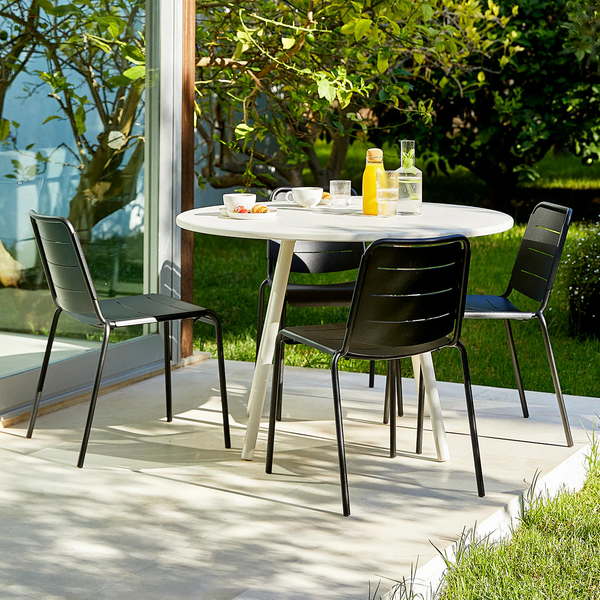 Area Dining Table - Image 3