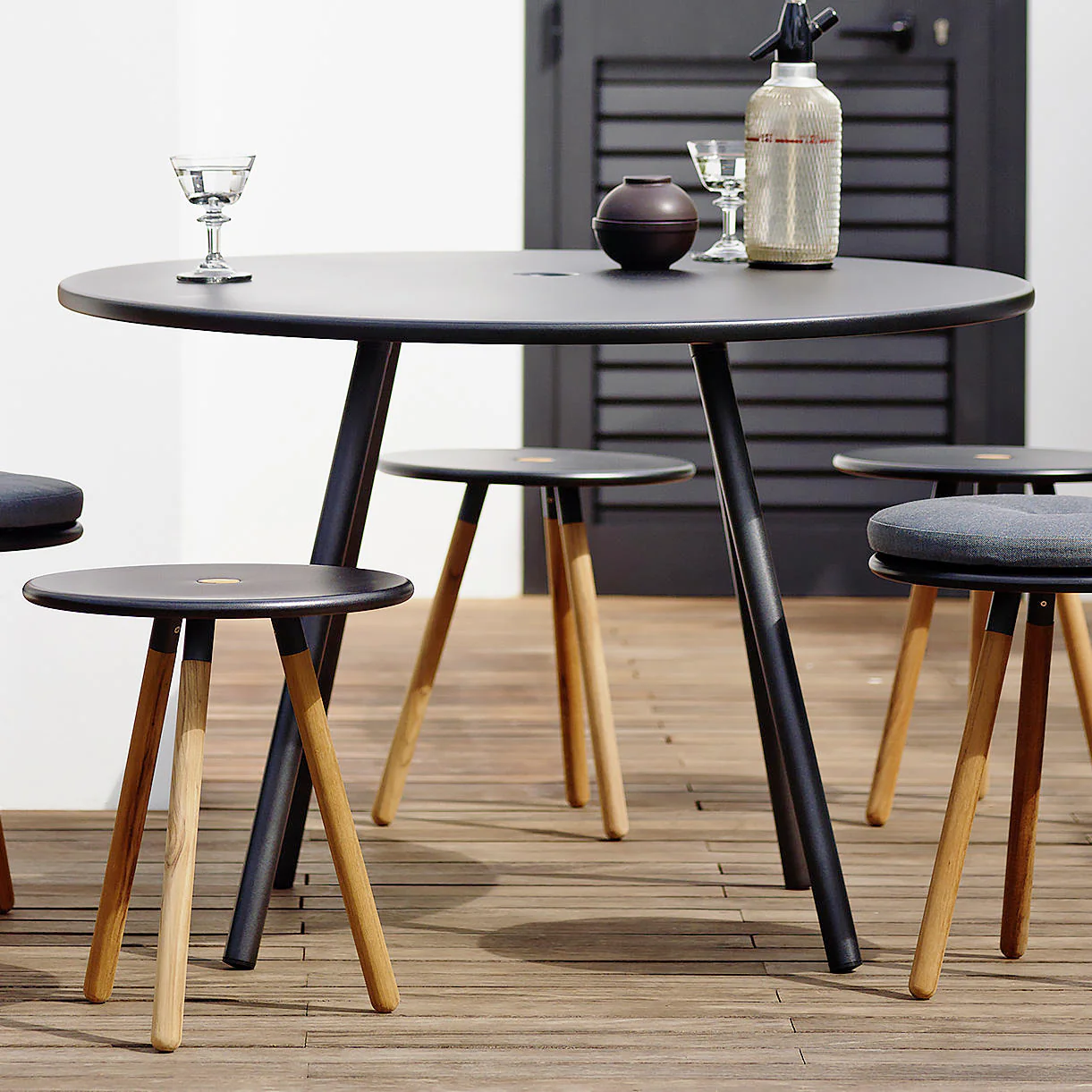 Area Dining Table - Image 4