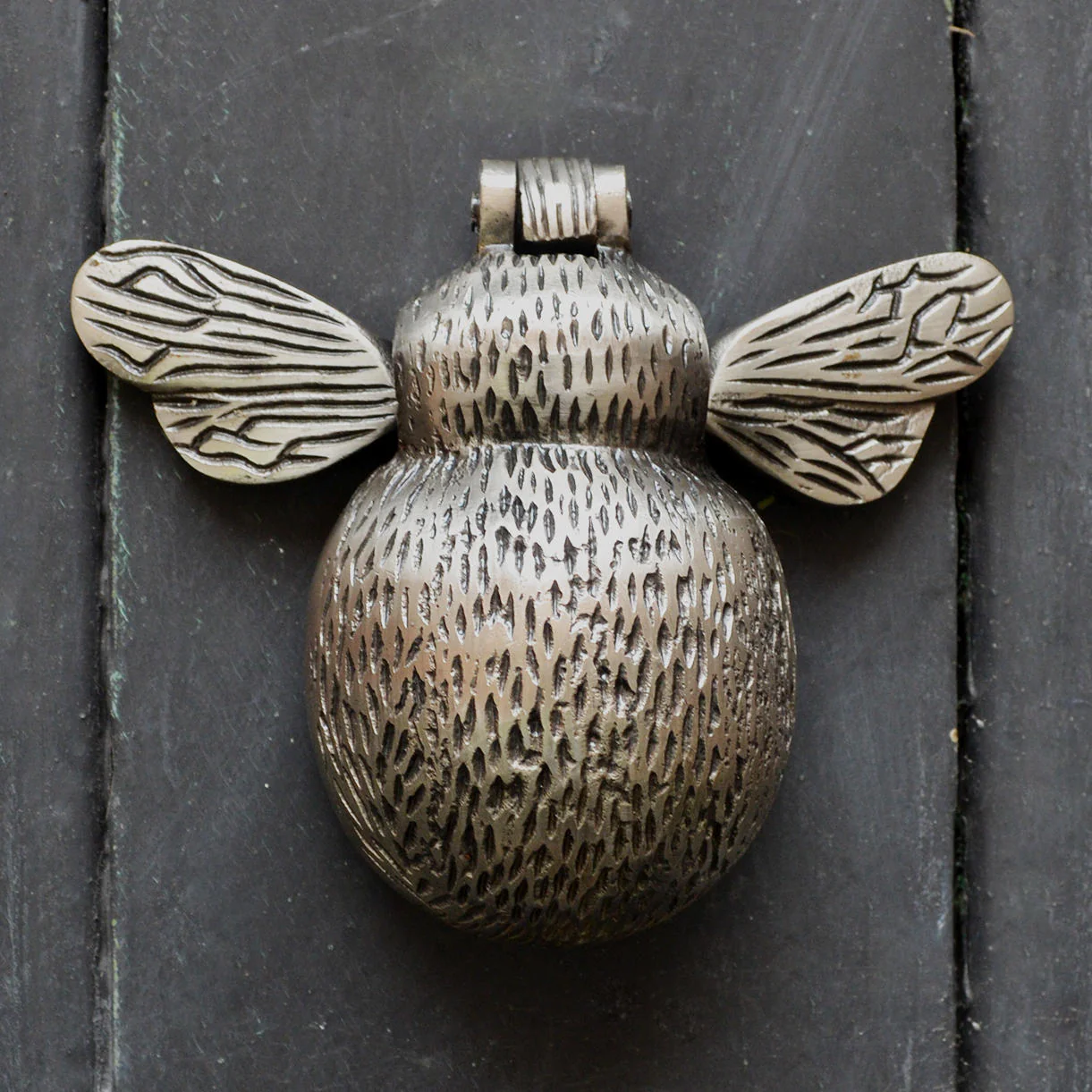 Bee Door Knocker - Image 4
