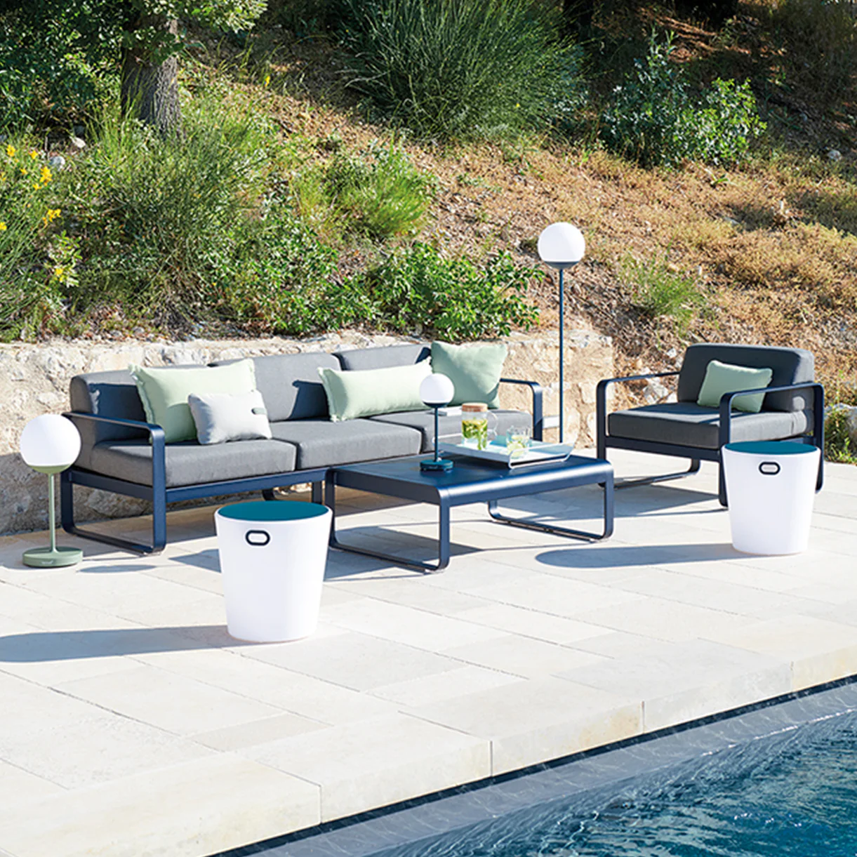 Bellevie Outdoor 3 Seater Sofa - Image 2