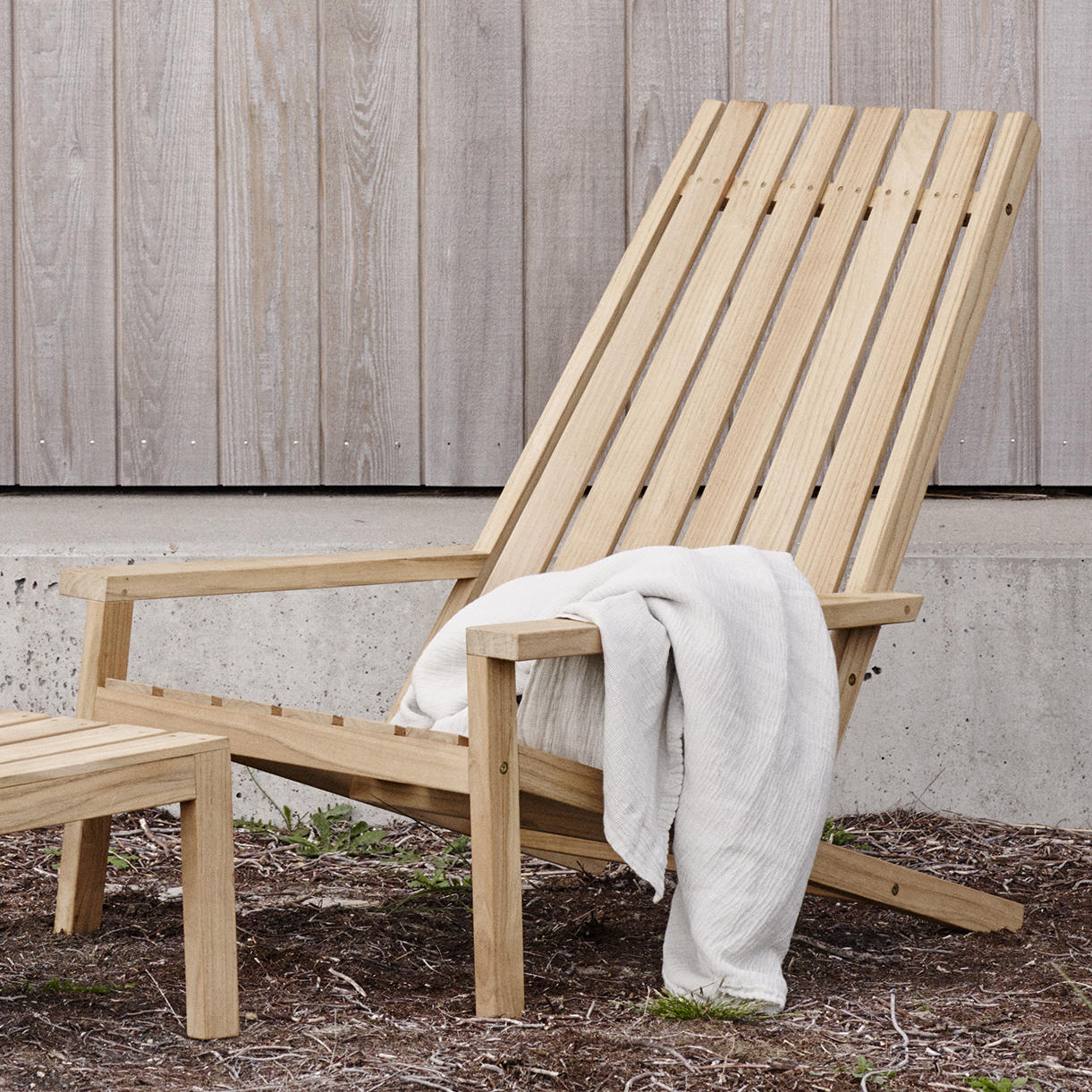 Between Lines Deck Chair - Image 3