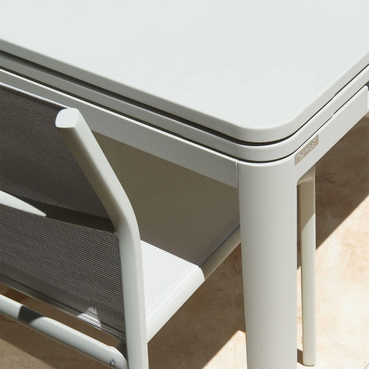 Biarritz Extendable Table - Image 3