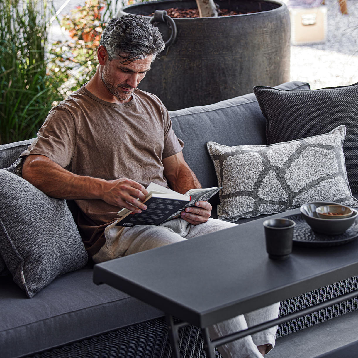 Chill-Out Small Coffee Table - Image 4