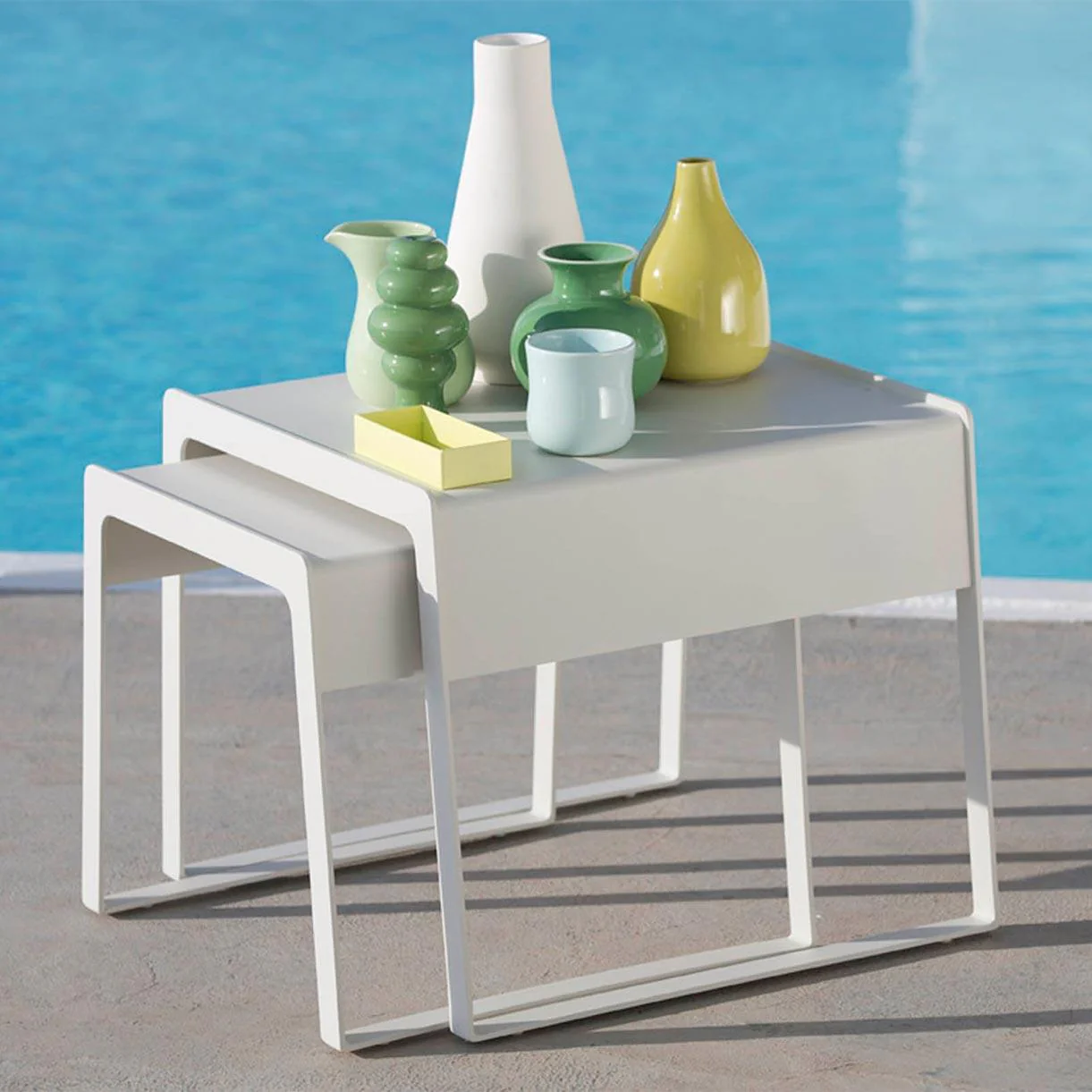 Chill-Out Side Table - Image 4