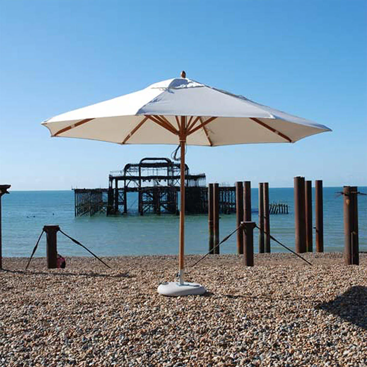 Classic Wood Framed 4.0m Round Parasols - Image 3
