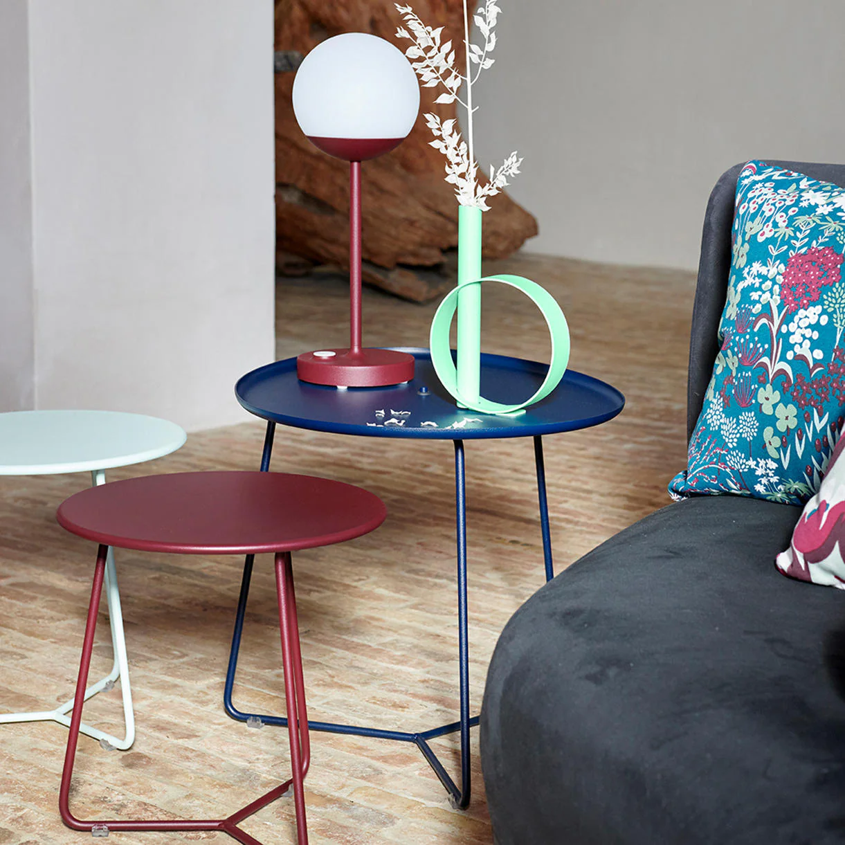 Cocotte Low Table with Tray - Image 7