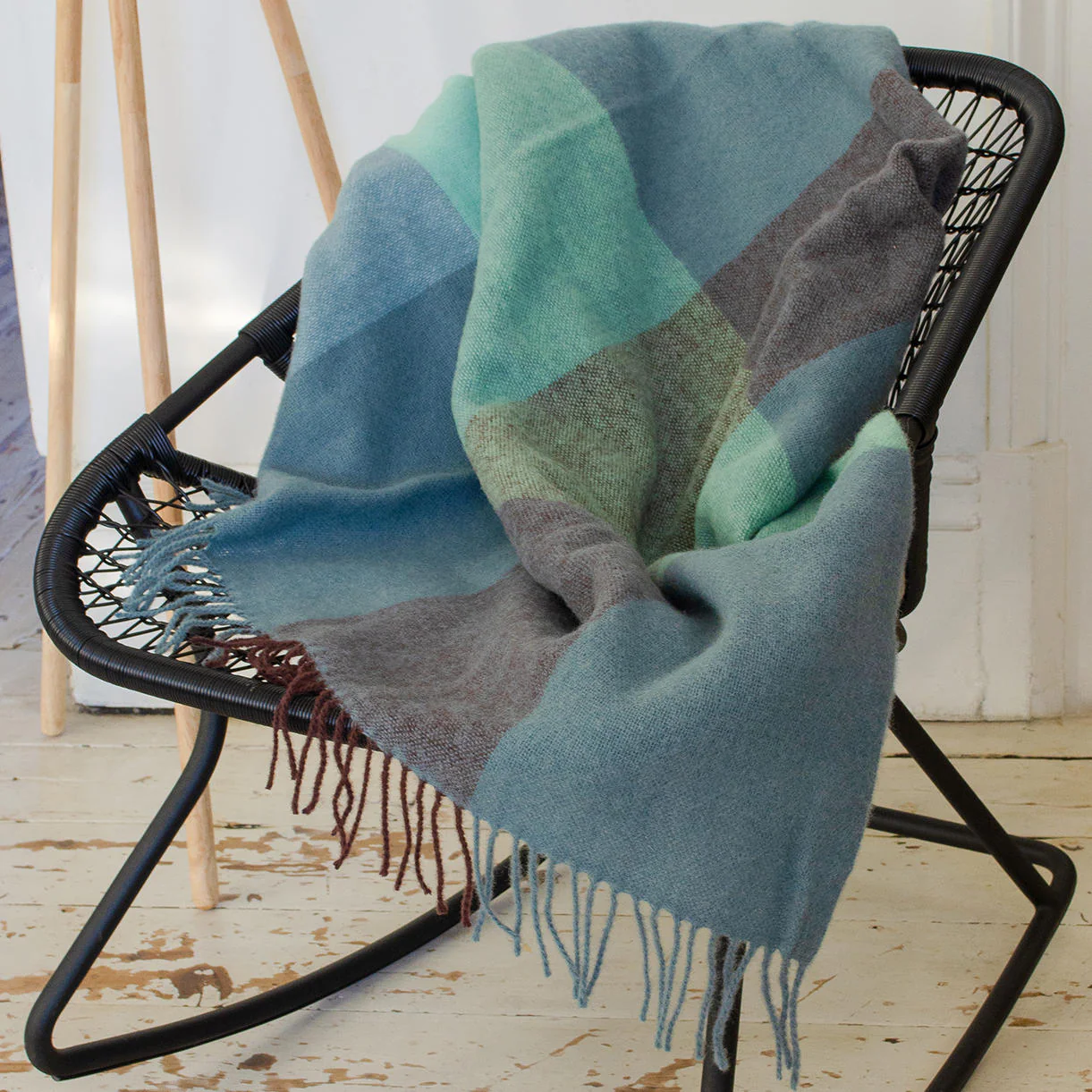 Colour Blend Wool Throw - Image 3