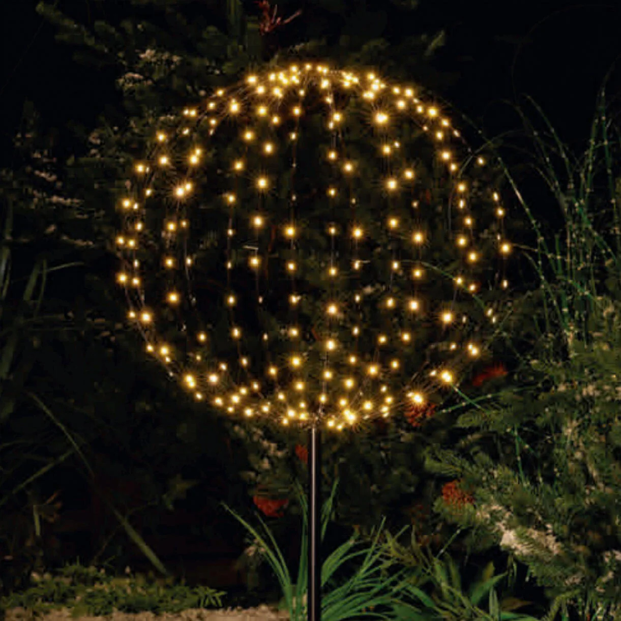 Connectable Outdoor LED Sphere with Stake - Image 3