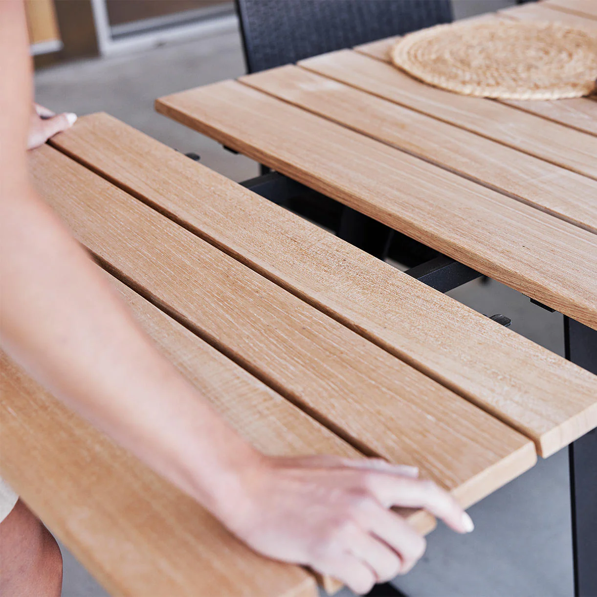 Copenhagen Table - Image 4