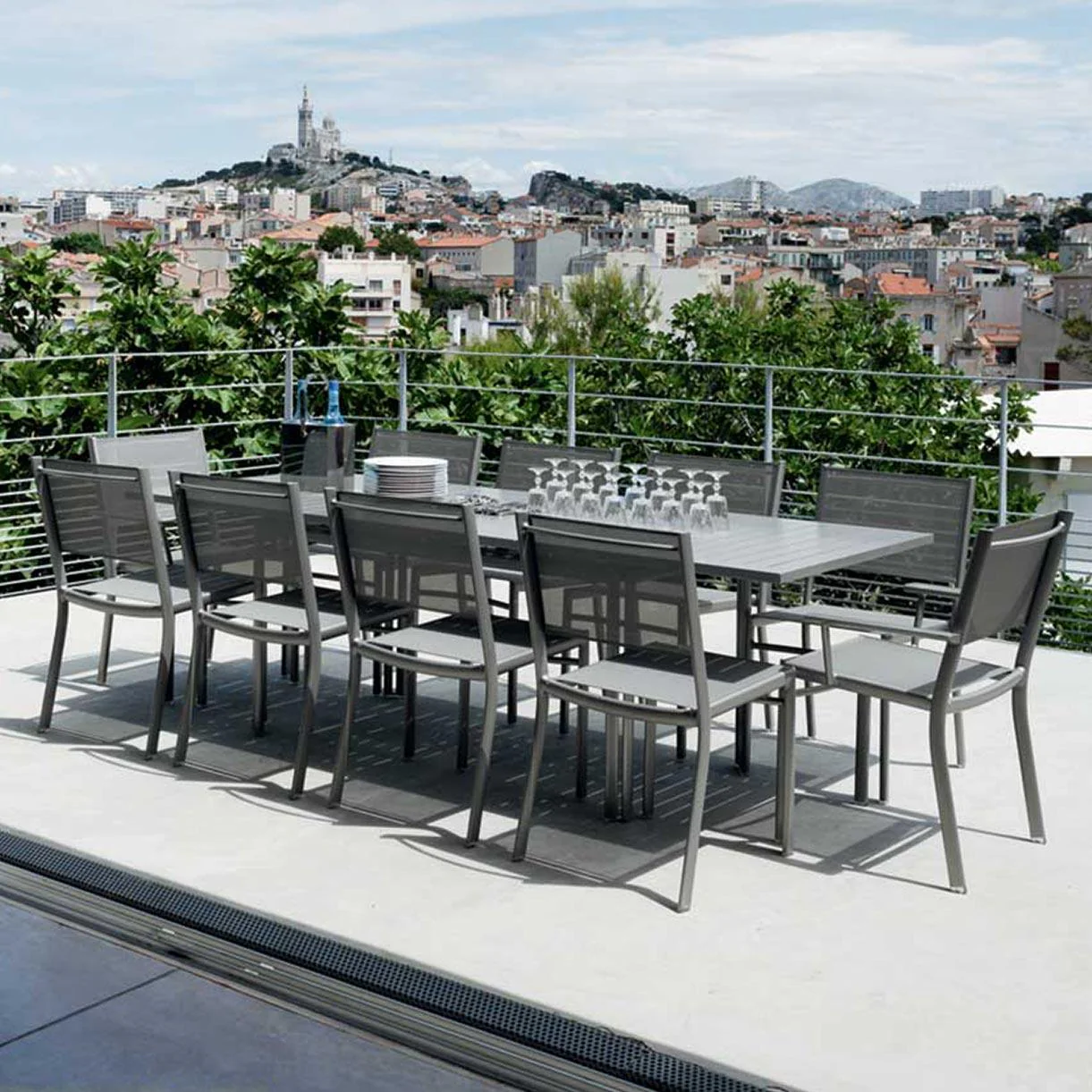 Costa Extending Table - Image 2