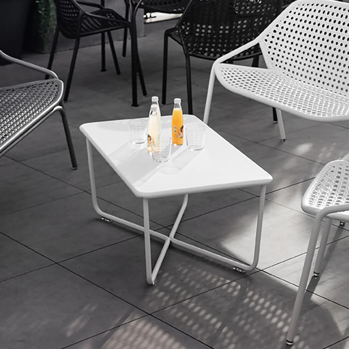 Croisette Low Table - Image 2