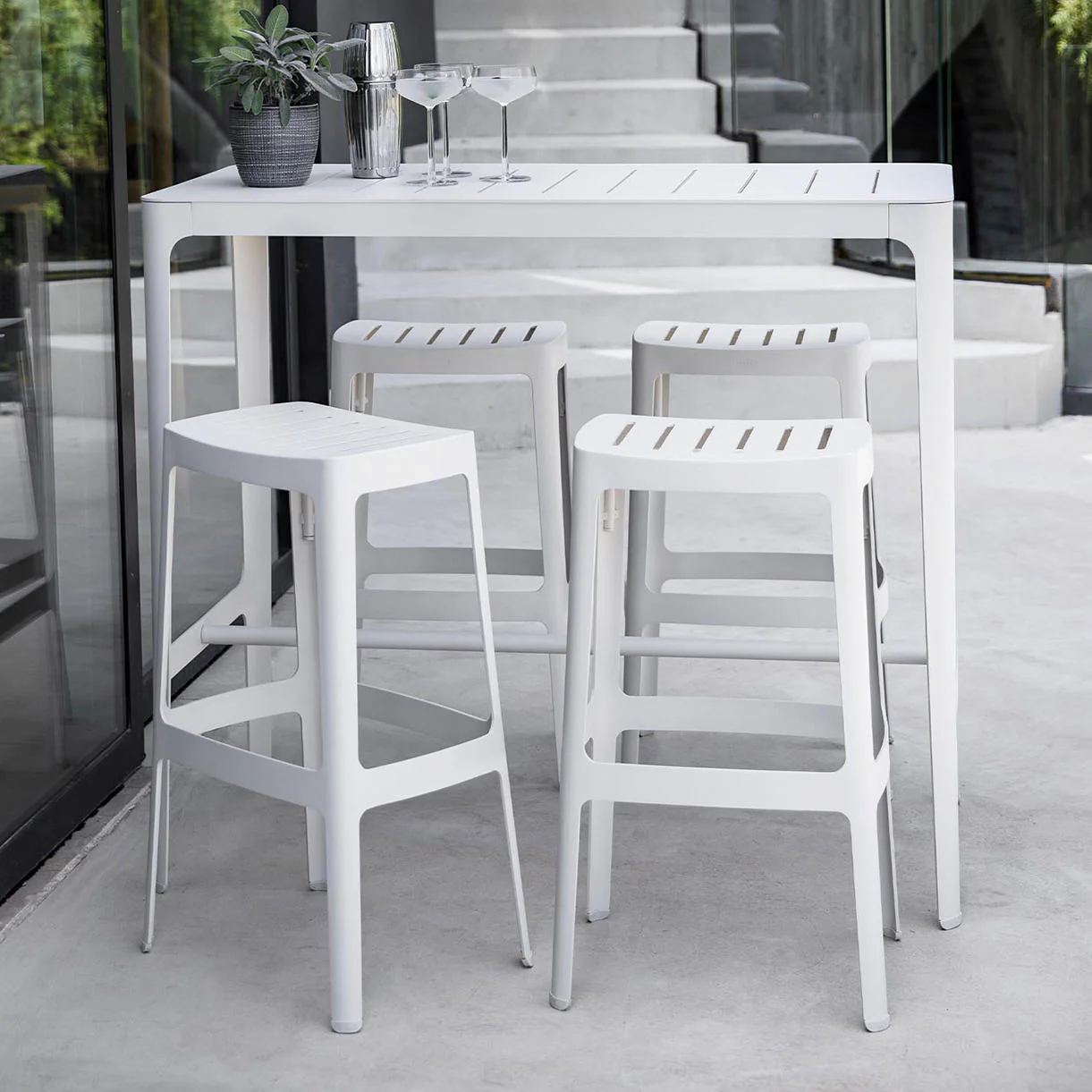 Cut Bar Table - Image 3