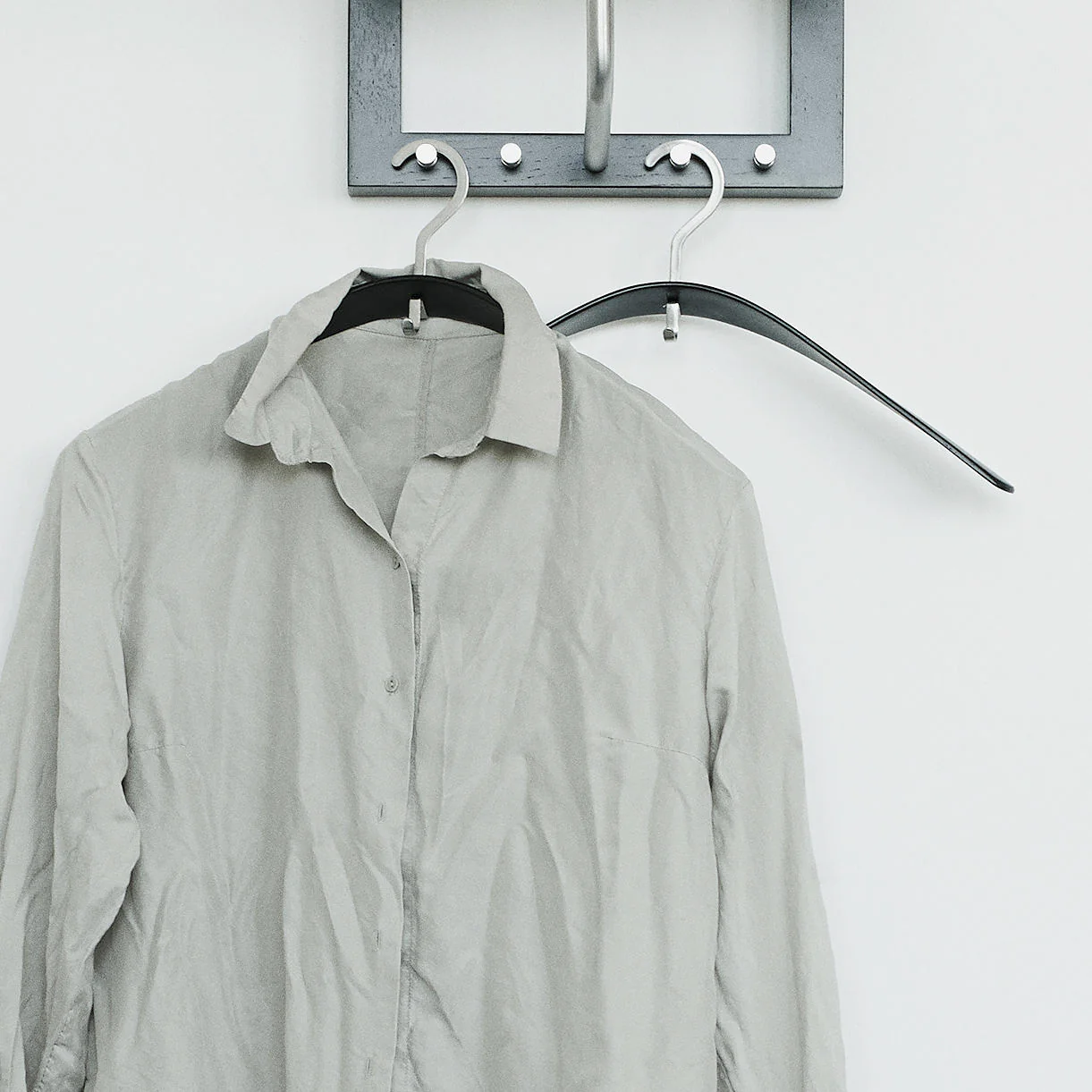 Cutter Coat Hanger - Image 3