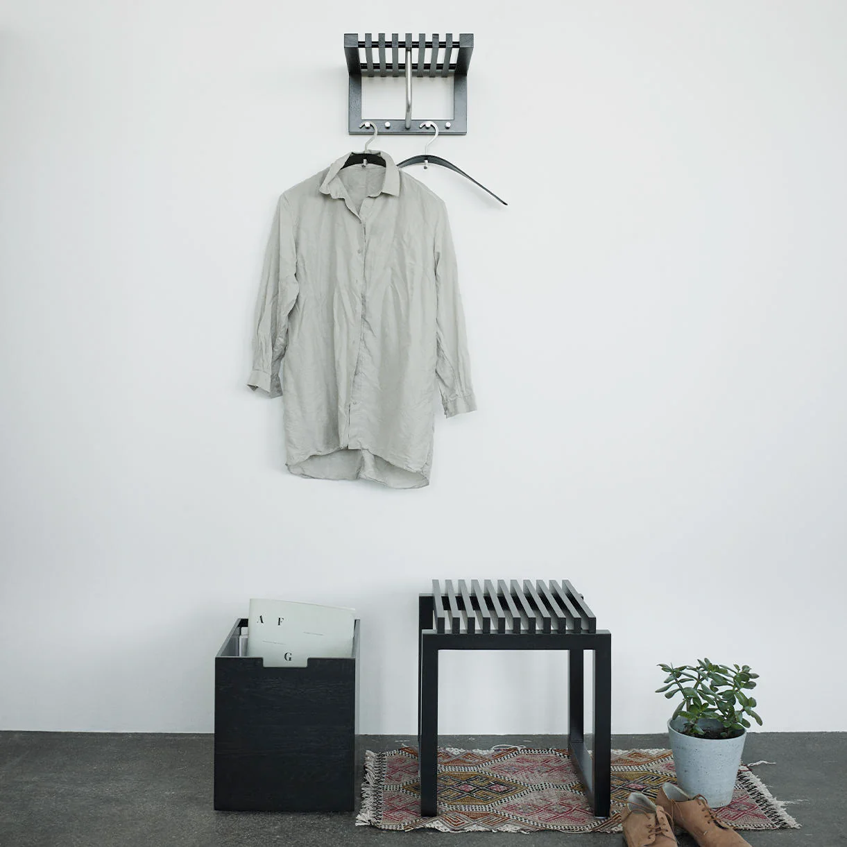 Cutter Mini-Wardrobe - Image 5