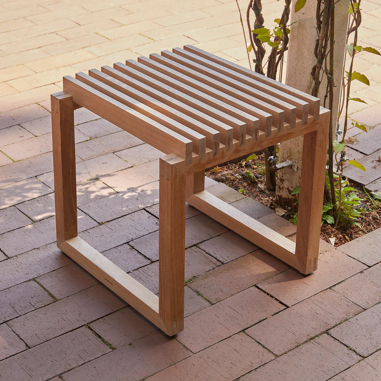Cutter Storage Stool - Image 5
