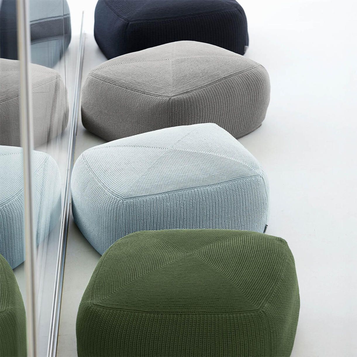 Divine Footstool - Image 3