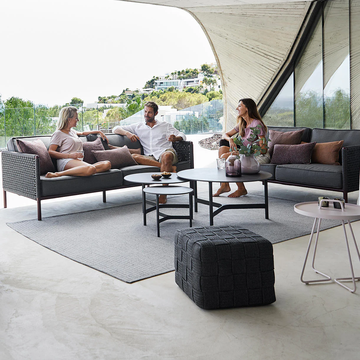 Dot Outdoor Rectangular Carpet - Image 2