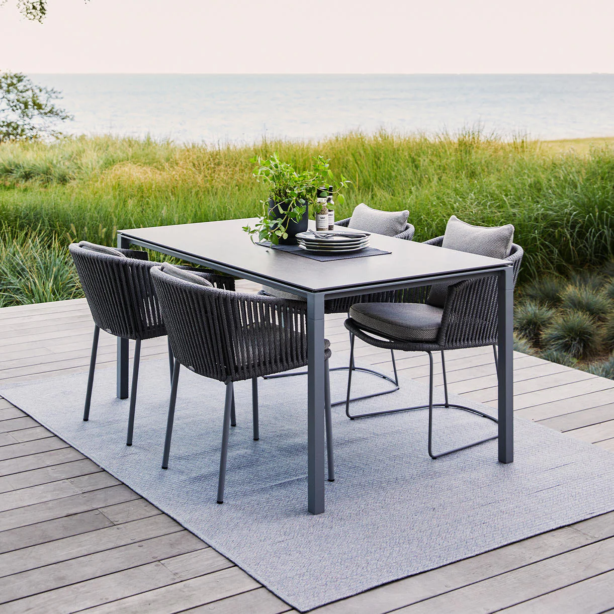Dot Outdoor Rectangular Carpet - Image 3