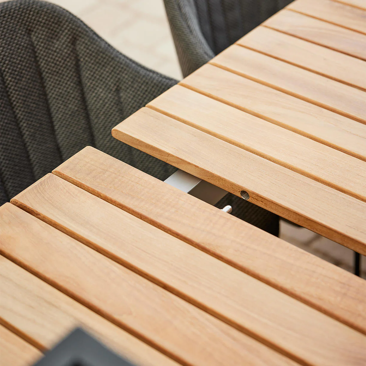 Drop Extendable Dining Table - Image 3