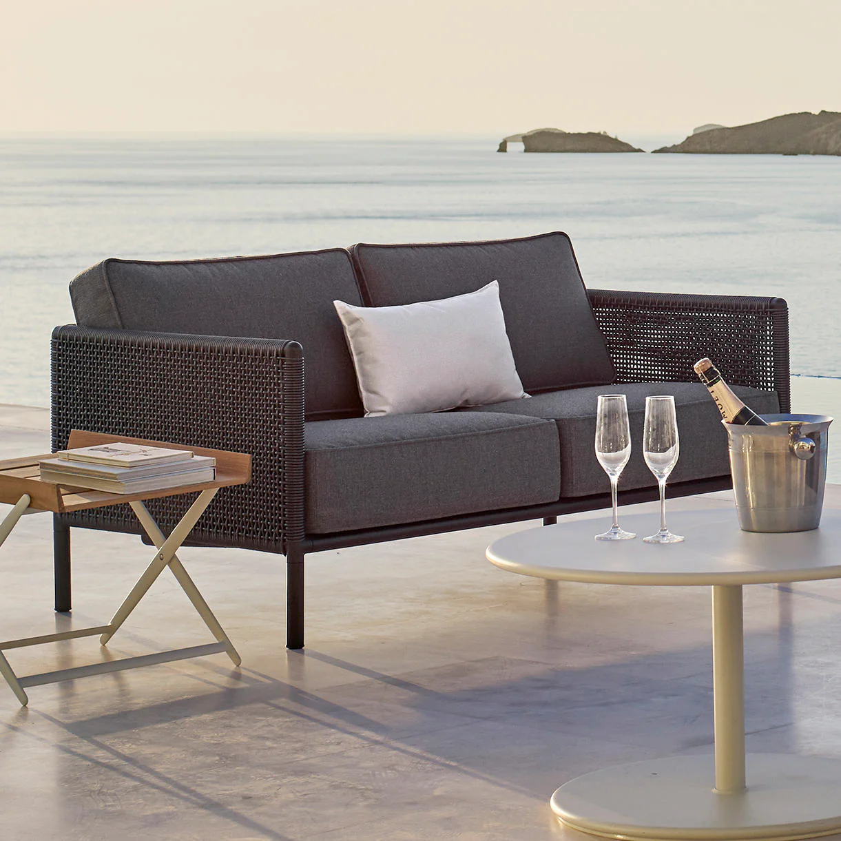 Encore AirTouch 2 Seat Sofa - Image 4