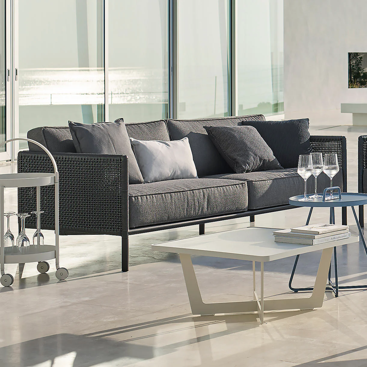 Encore AirTouch 3 Seat Sofa - Image 4