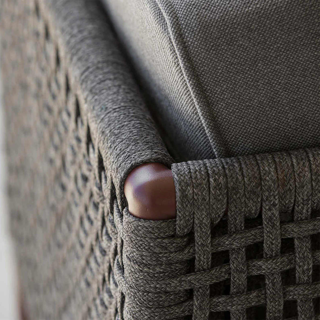 Encore AirTouch Lounge Chair - Image 5