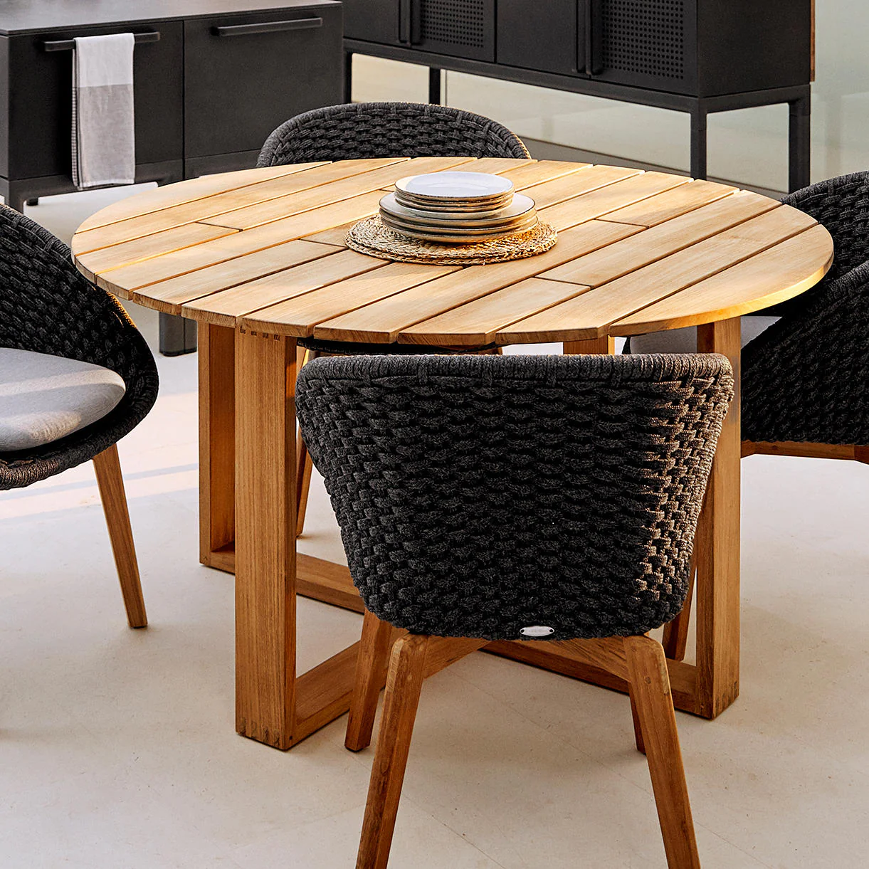 Endless Circular Dining Table - Image 3