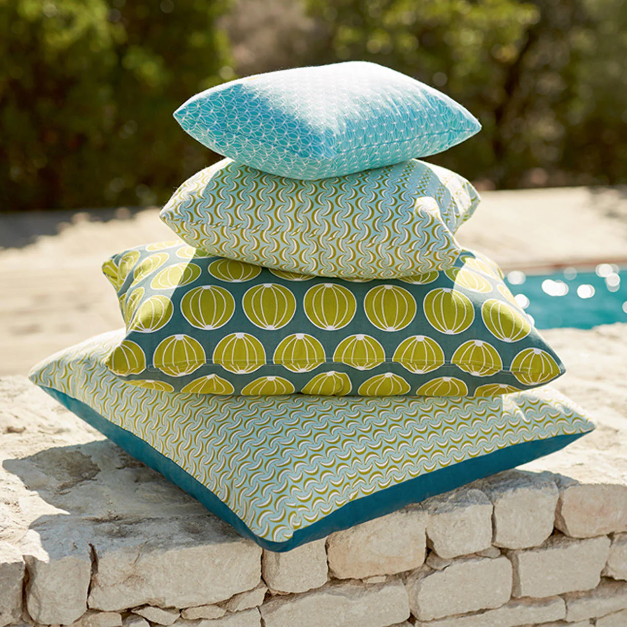 Envie D'Ailleures Melons Cushion - Image 4