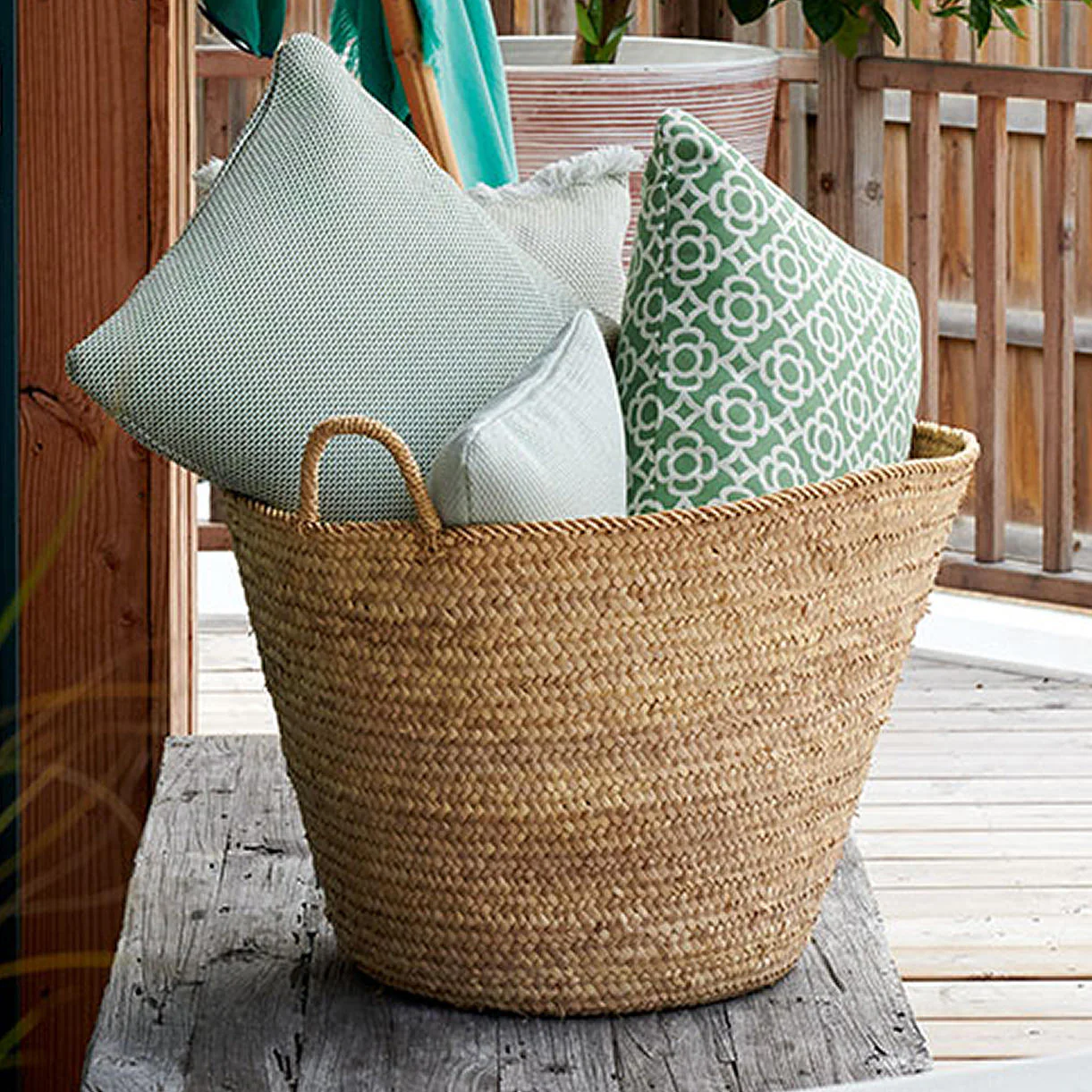 Evasion Outdoor Cushion - Image 3