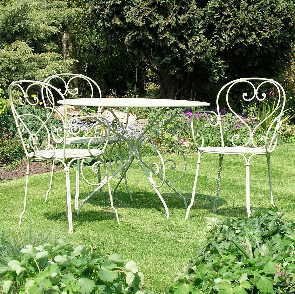 Fermob 1900 Table - 96cm - Image 4