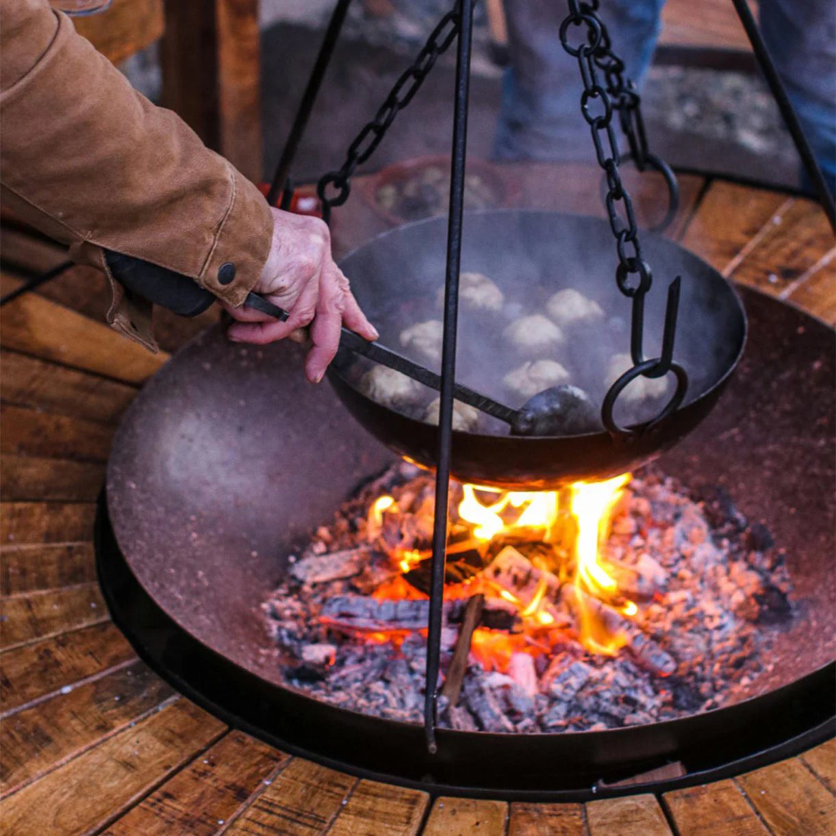 Firebowl Table with Lid - Image 4