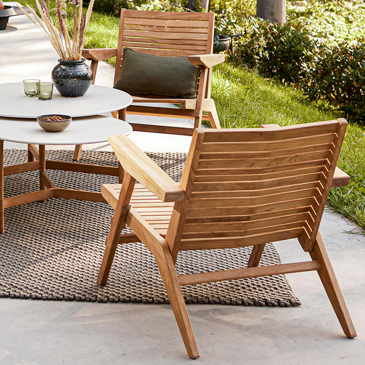 Flip Lounge Chair - Image 3