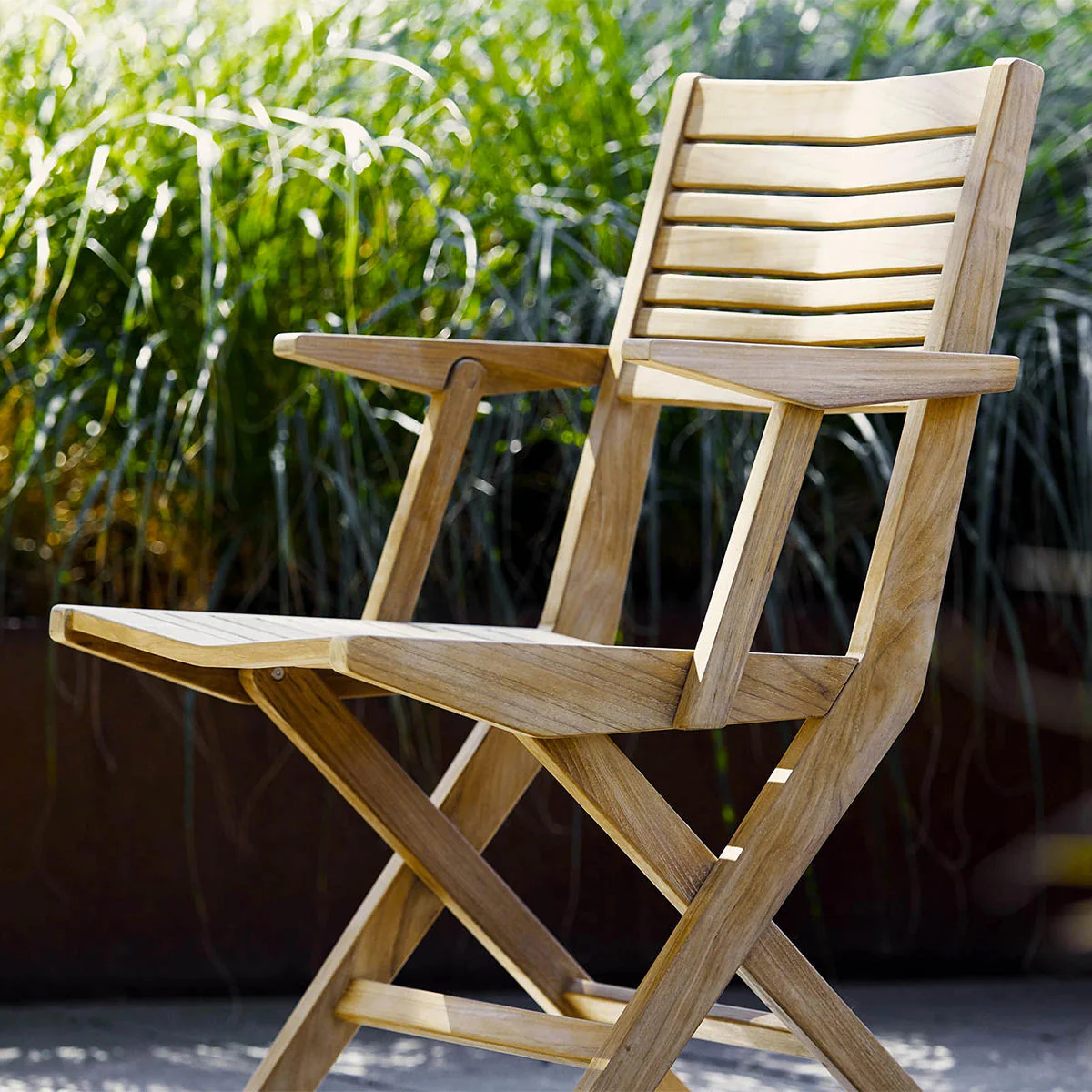 Flip Teak Folding Armchair - Image 2