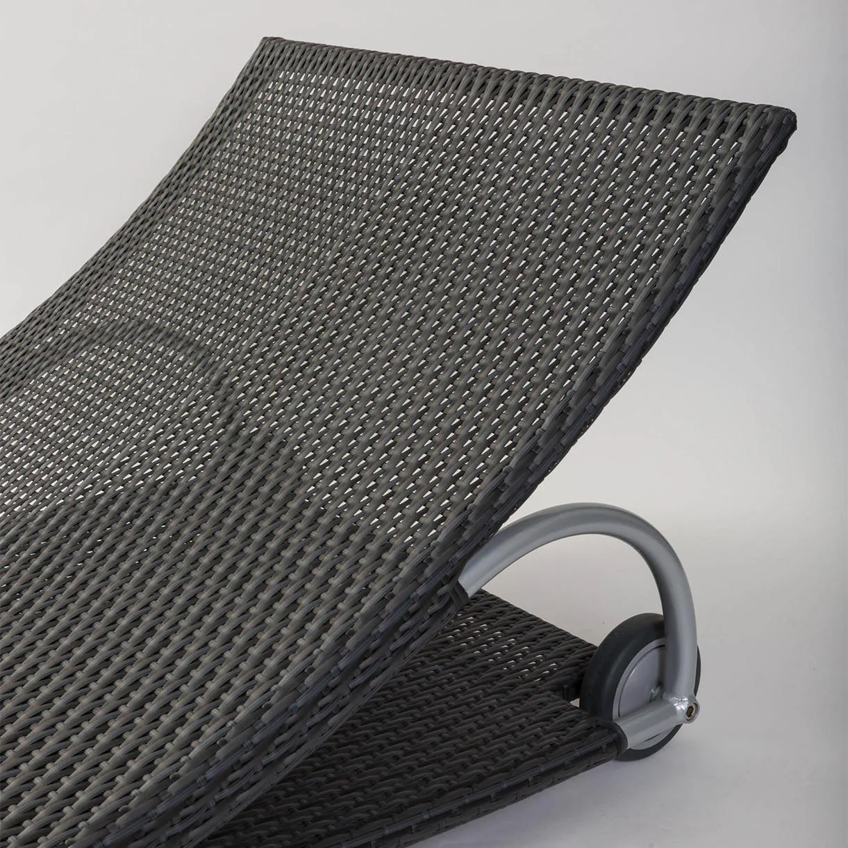 Flow Sunbeds - Image 3