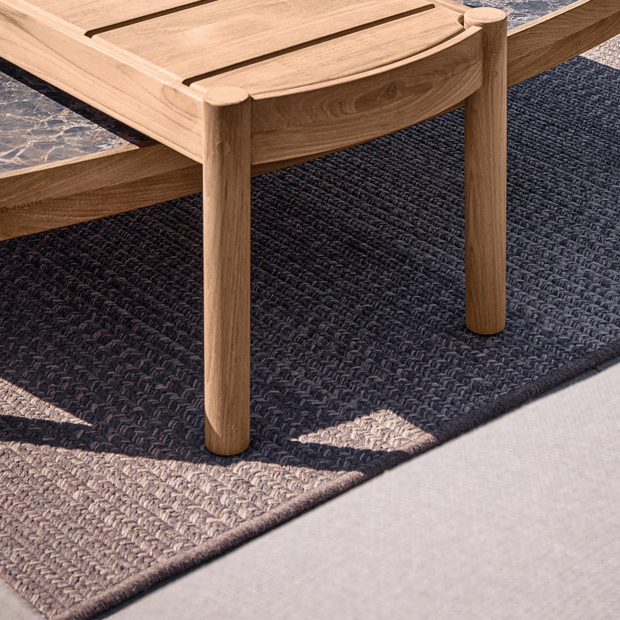 Gloster Outdoor Rectangular Deco Rug - Image 4