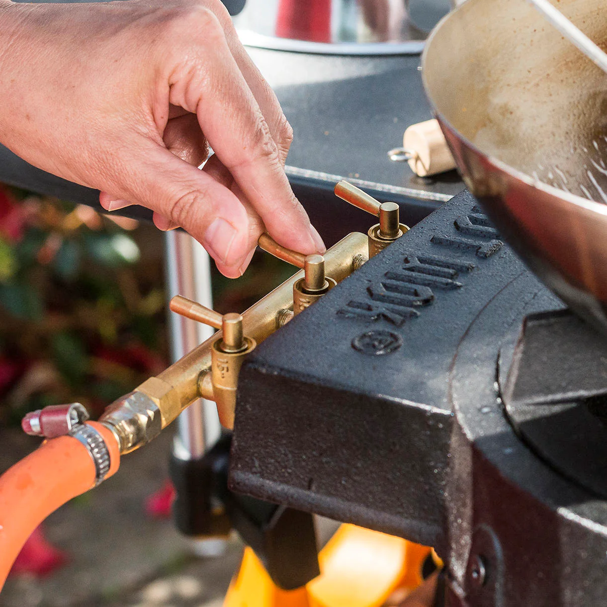 Hot Wok Pro Outdoor 12kW Gas Stove Set with Wok - Image 4