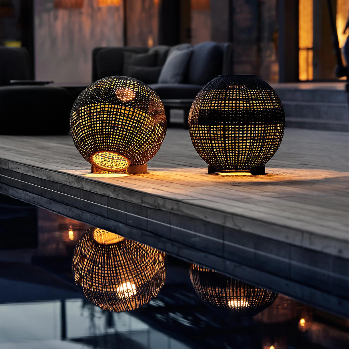 Illusion Outdoor Round LED Floor Lantern - Image 2