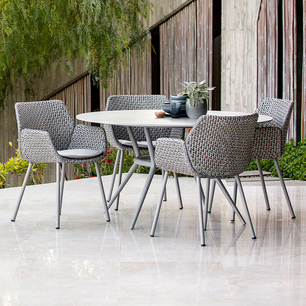 Joy Round Dining Table - Image 4