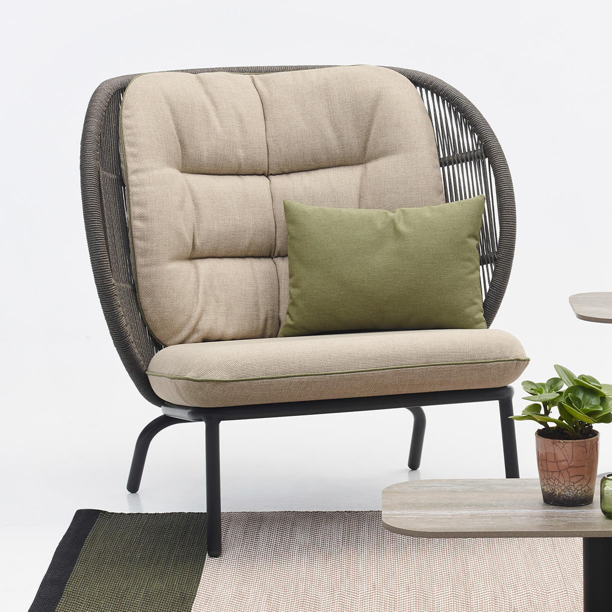 Kodo Cocoon Chair - Image 4