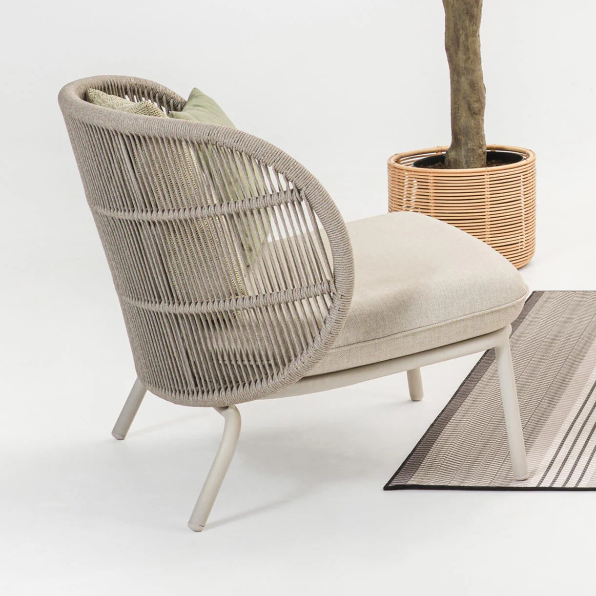 Kodo Lounge Chair - Image 4