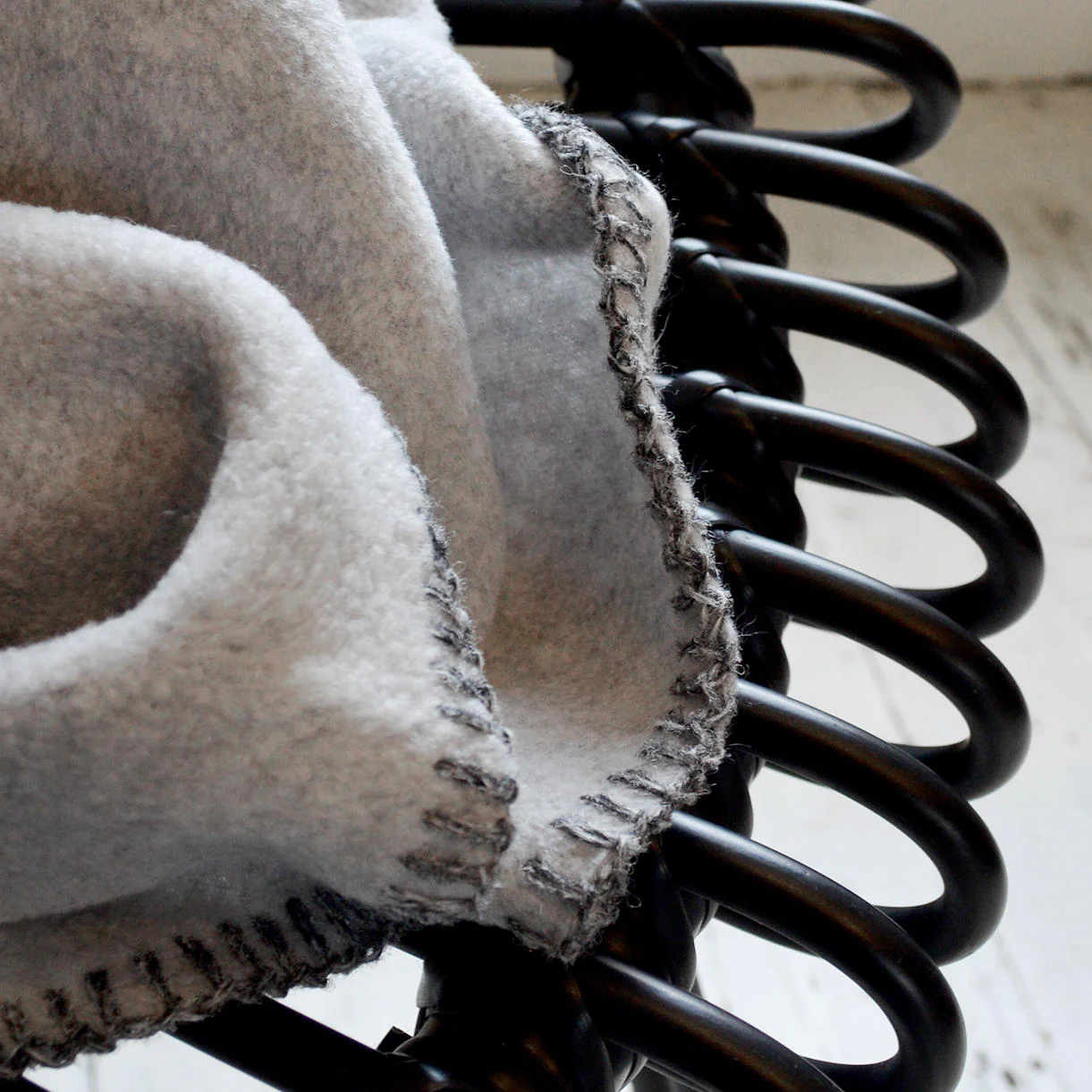 Large Fleece Throws - Image 4