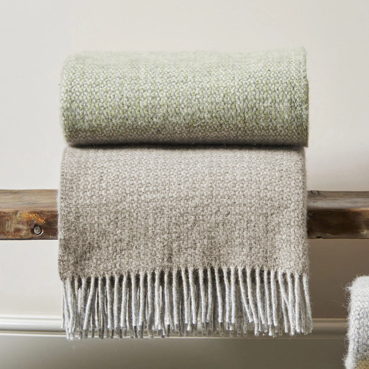Cosy Pure Wool Throws - Image 6