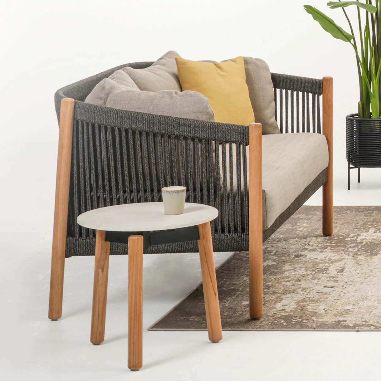 Lento Lounge Small Garden Sofa - Image 4