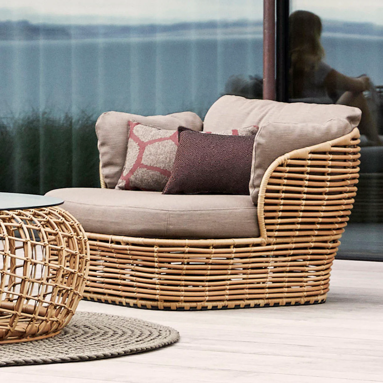 Link Outdoor Rectangular Scatter Cushions - Image 5