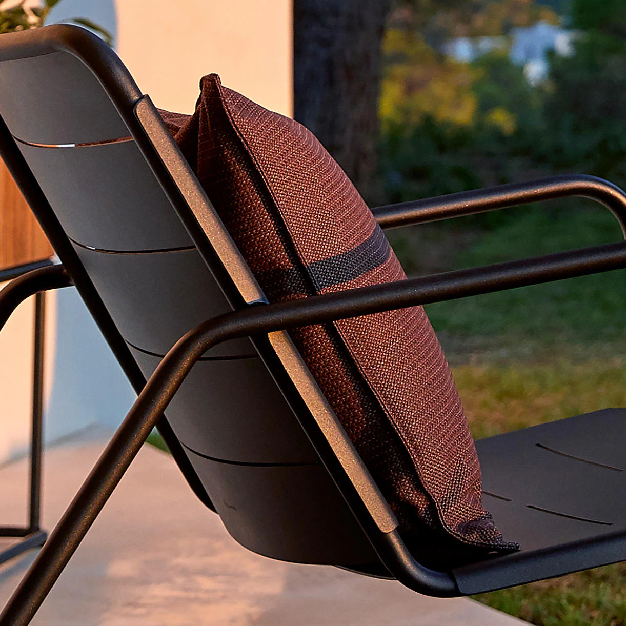 Link Outdoor Scatter Cushion - Image 4