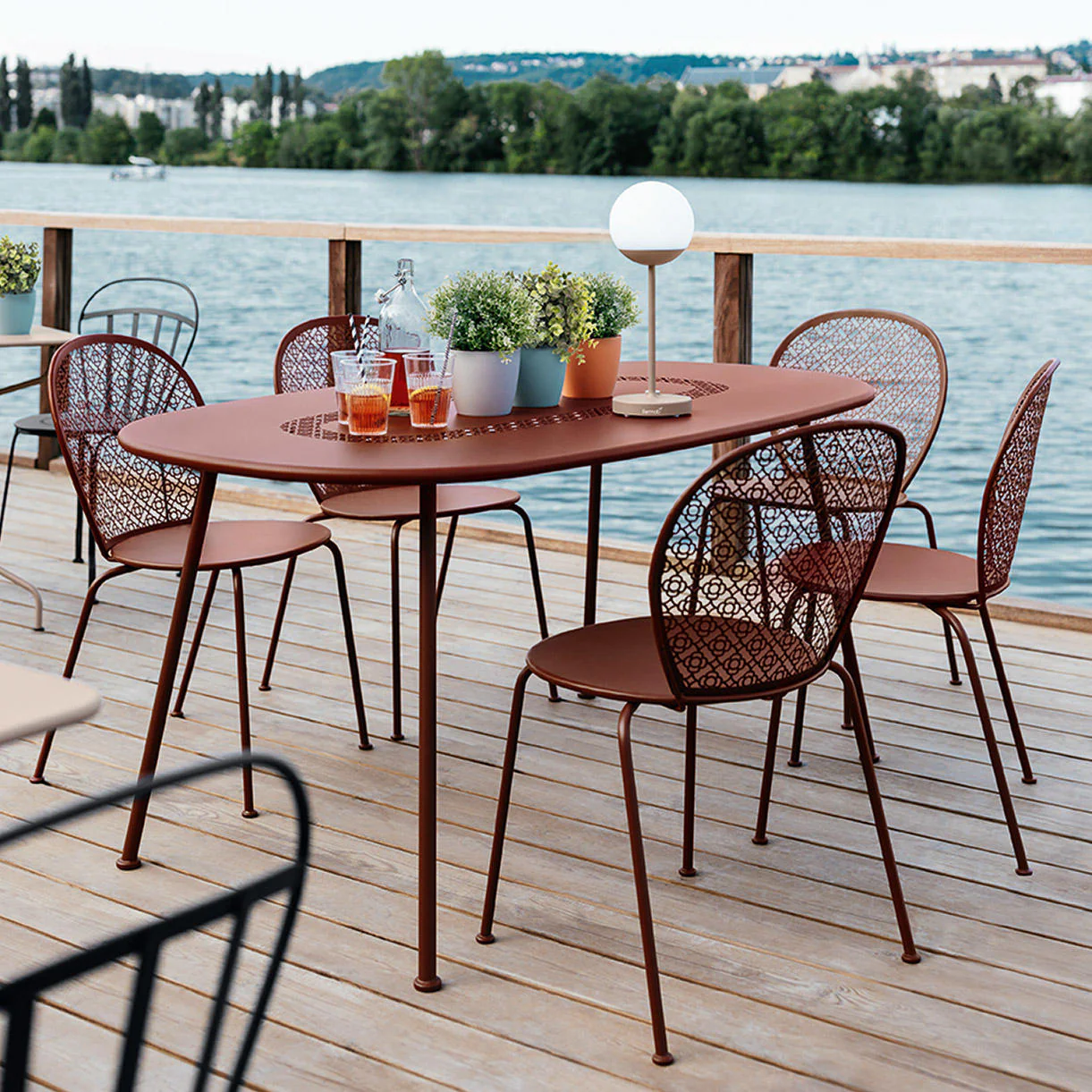 Lorette Oval Table - Image 2