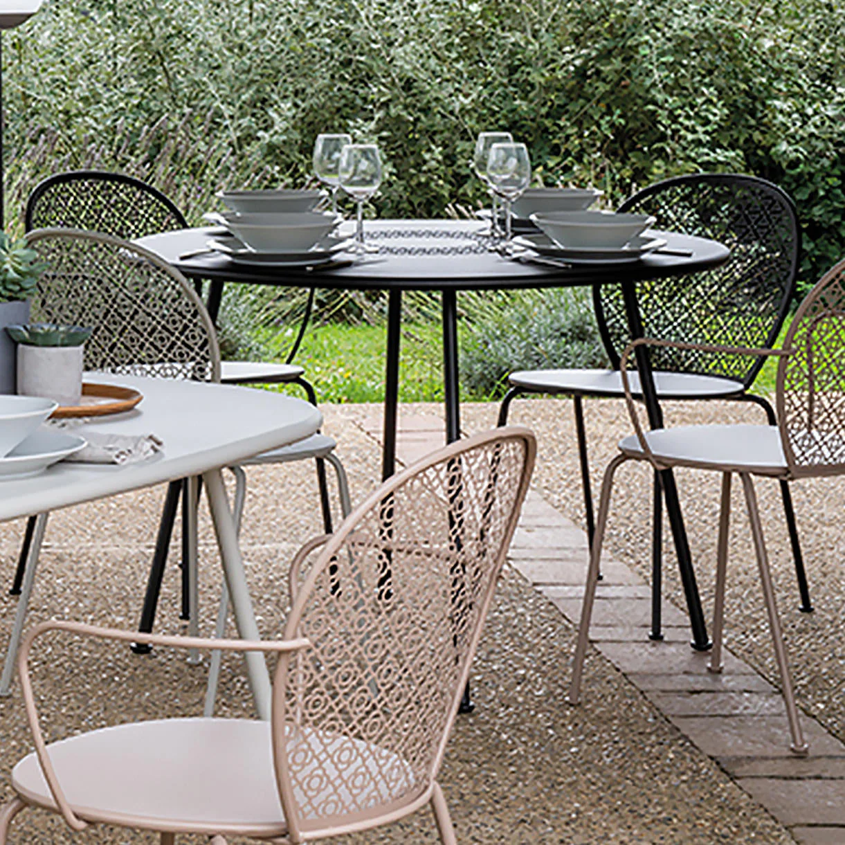 Lorette Round Table - Image 3