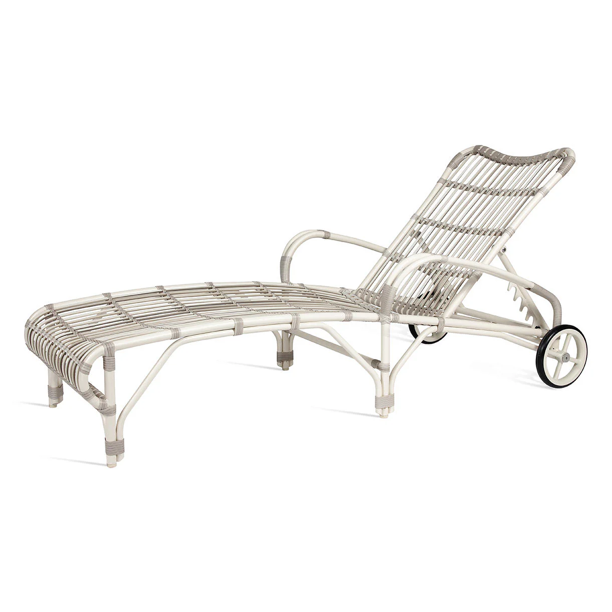 Lucy Sunlounger - Image 7