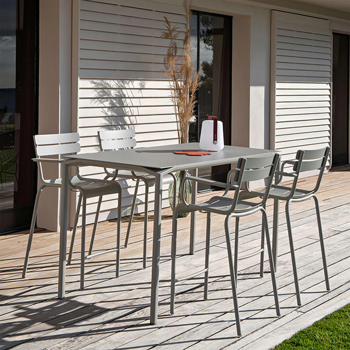 Luxembourg High Armchair - Image 2